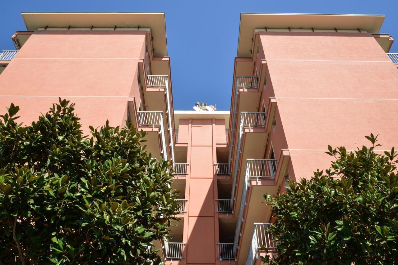 Residence Laura Bordighera Dış mekan fotoğraf