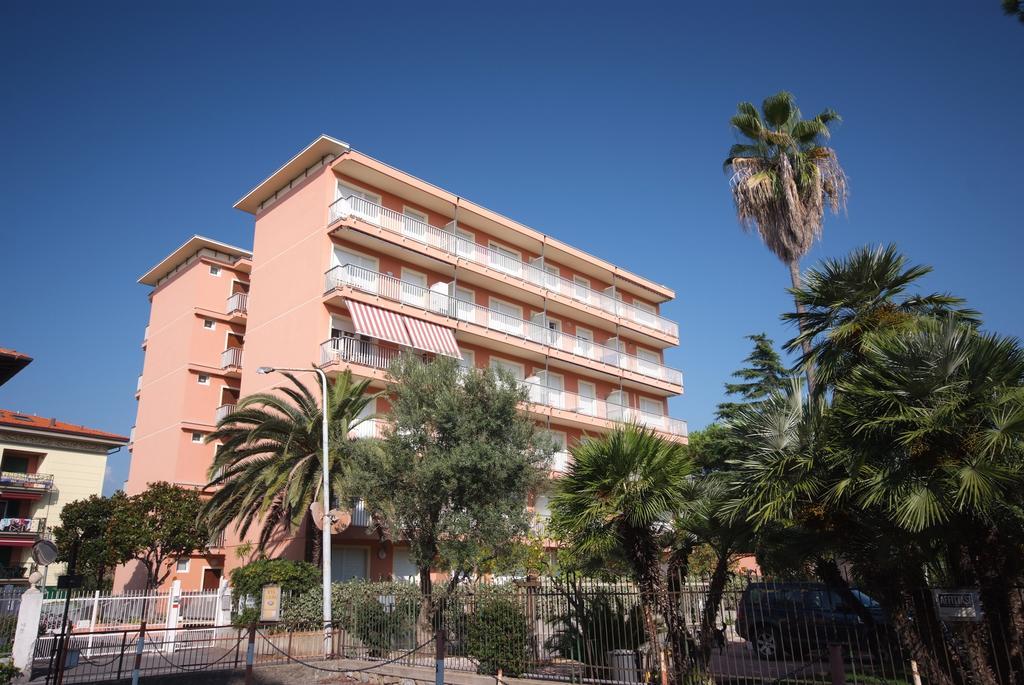 Residence Laura Bordighera Dış mekan fotoğraf